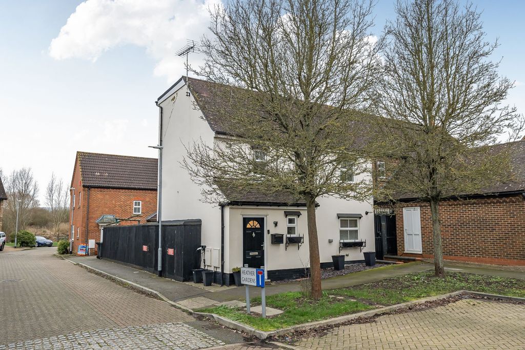 Property photo 1 of 23