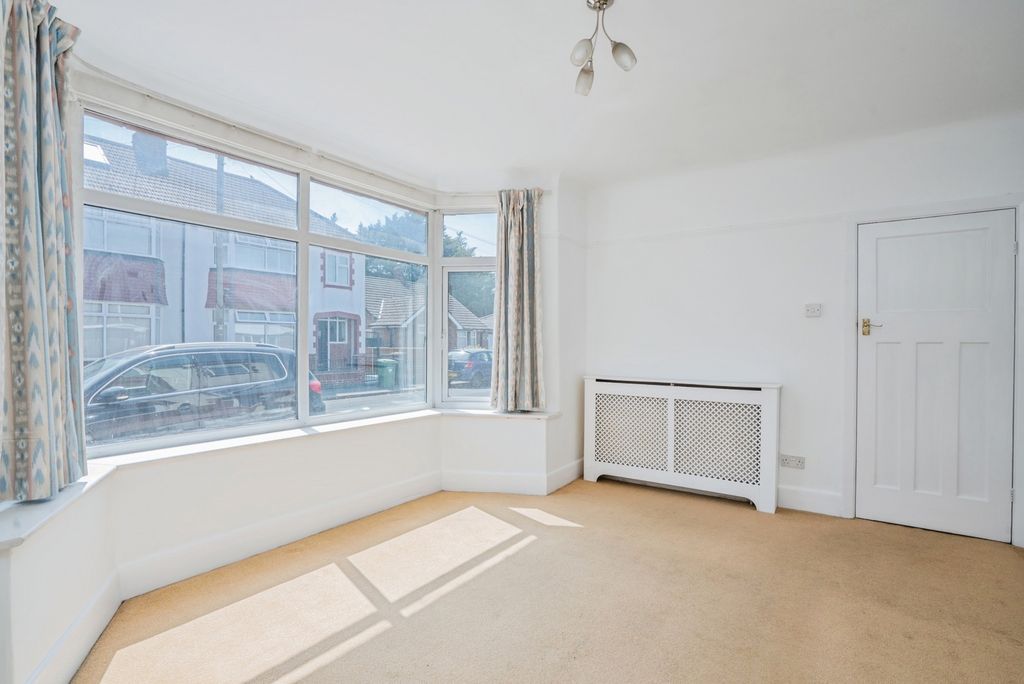 Property photo 2 of 20 Pbox-Img.Jpg