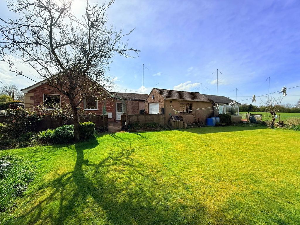 Property photo 2 of 23