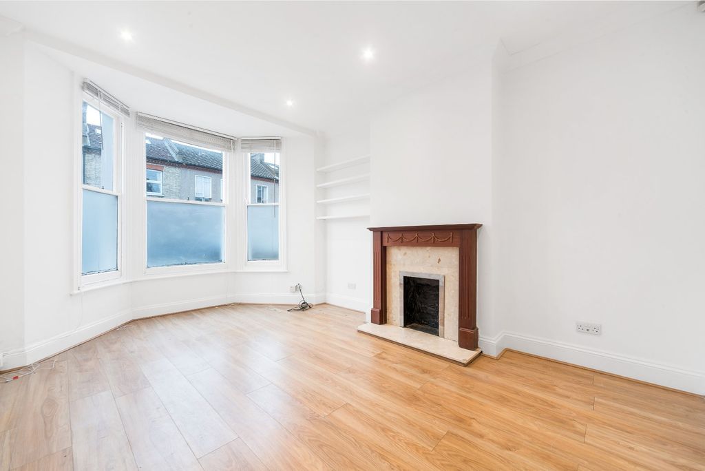 Property photo 2 of 8 Picture No. 03