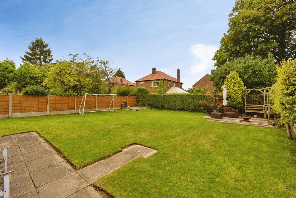 Property photo 2 of 28 Pbox-Img.Jpg