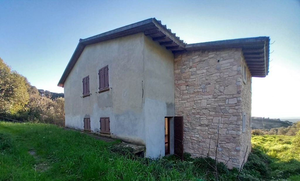 Property photo 2 of 20