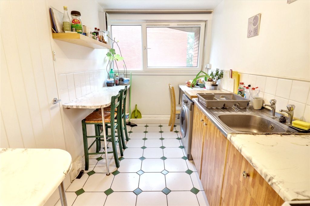 Property photo 2 of 10 Picture No. 05