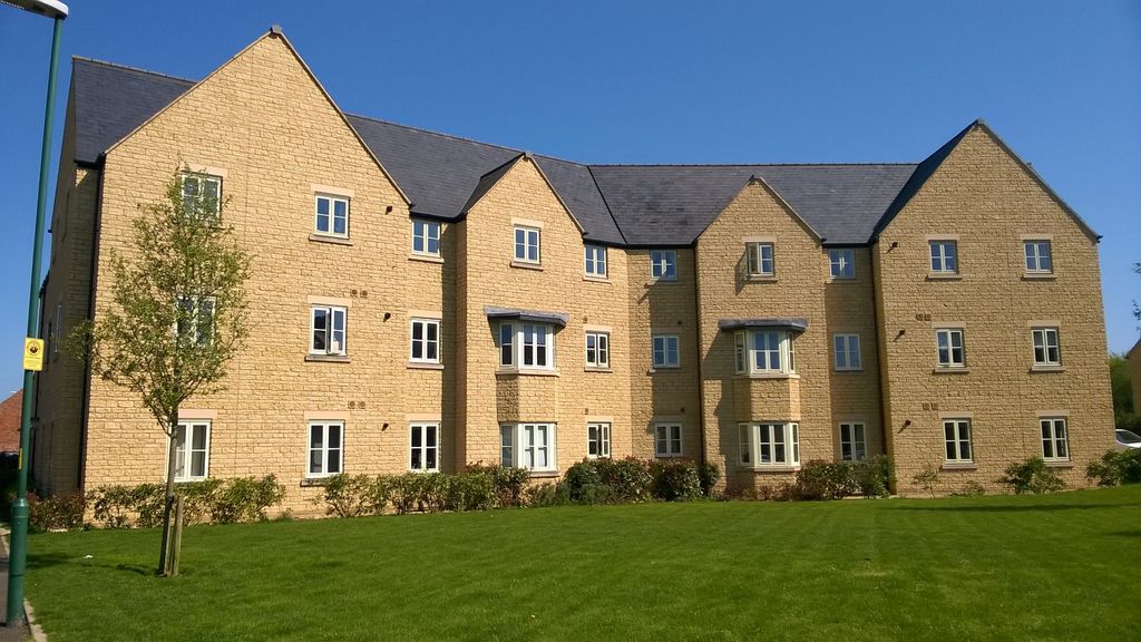 Property photo 1 of 1 Front View