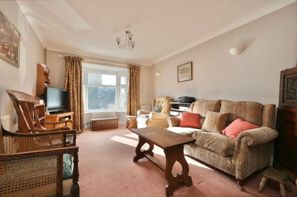 Property photo 2 of 15