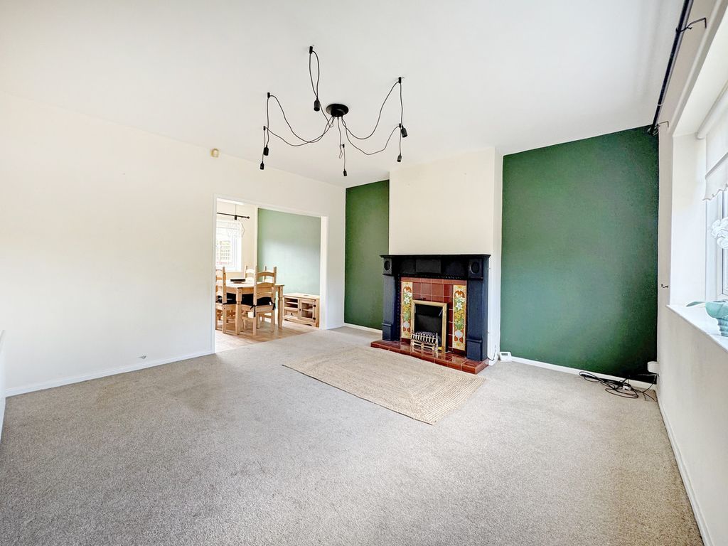 Property photo 2 of 39