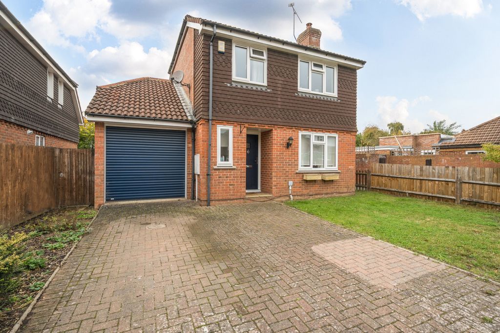 Property photo 1 of 20 External