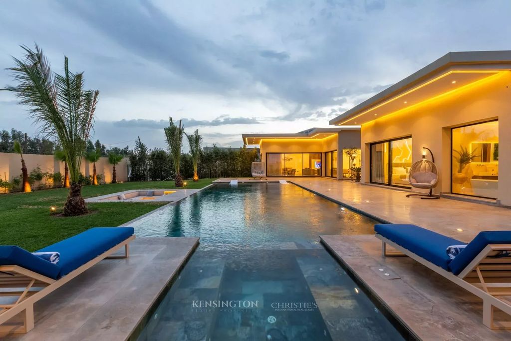 Property photo 1 of 54