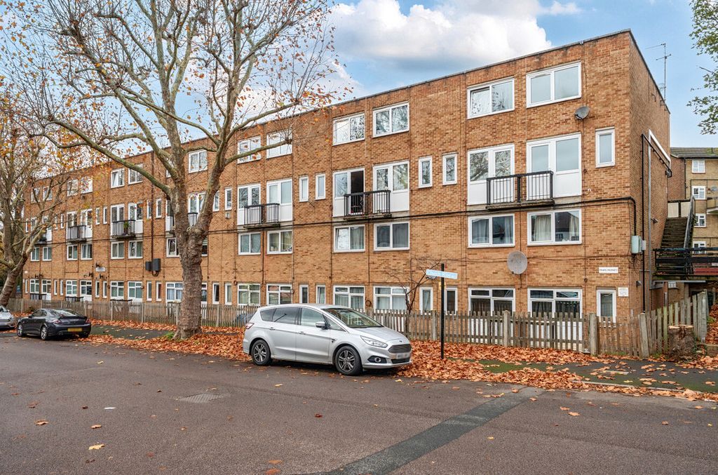 Property photo 2 of 13