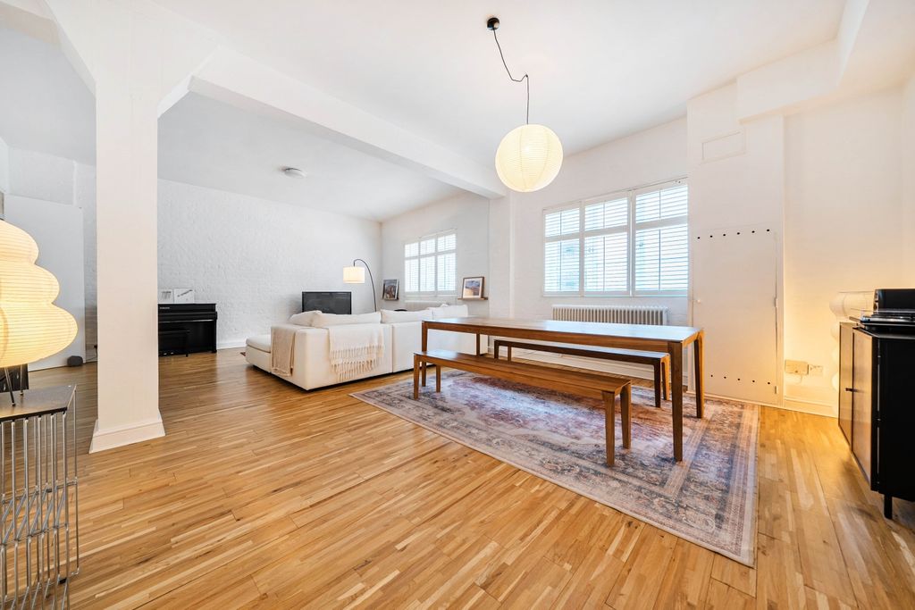 Property photo 2 of 15 1536063 (2)