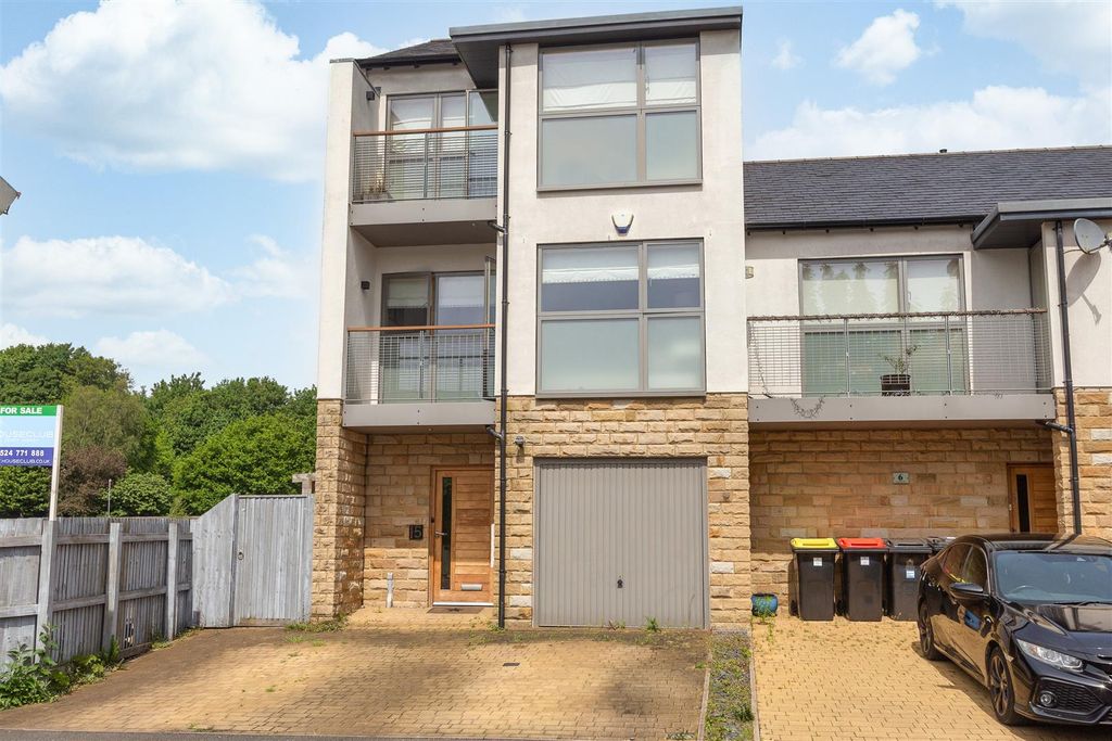 Property photo 1 of 24