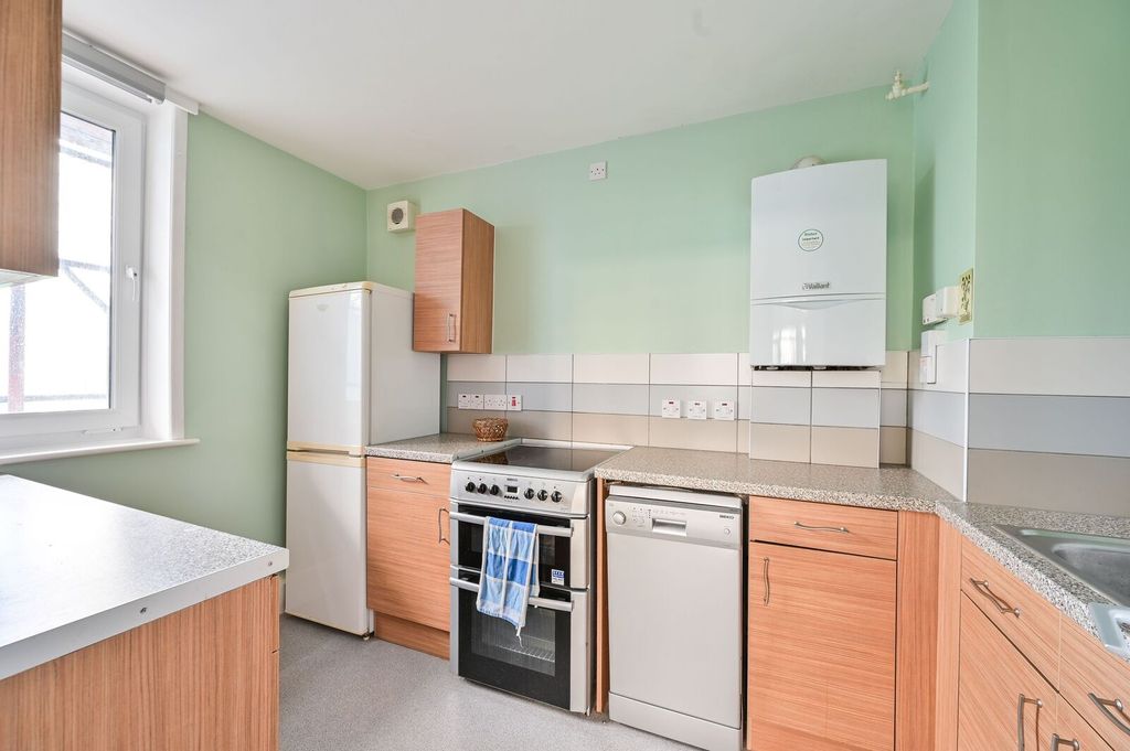 Property photo 2 of 7