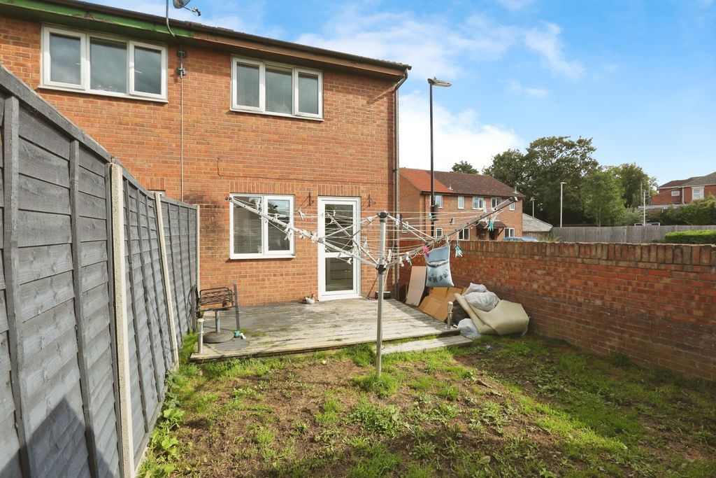 Property photo 2 of 11 Photo
