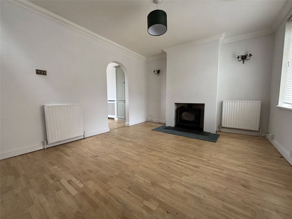 Property photo 3 of 8 Picture No. 06