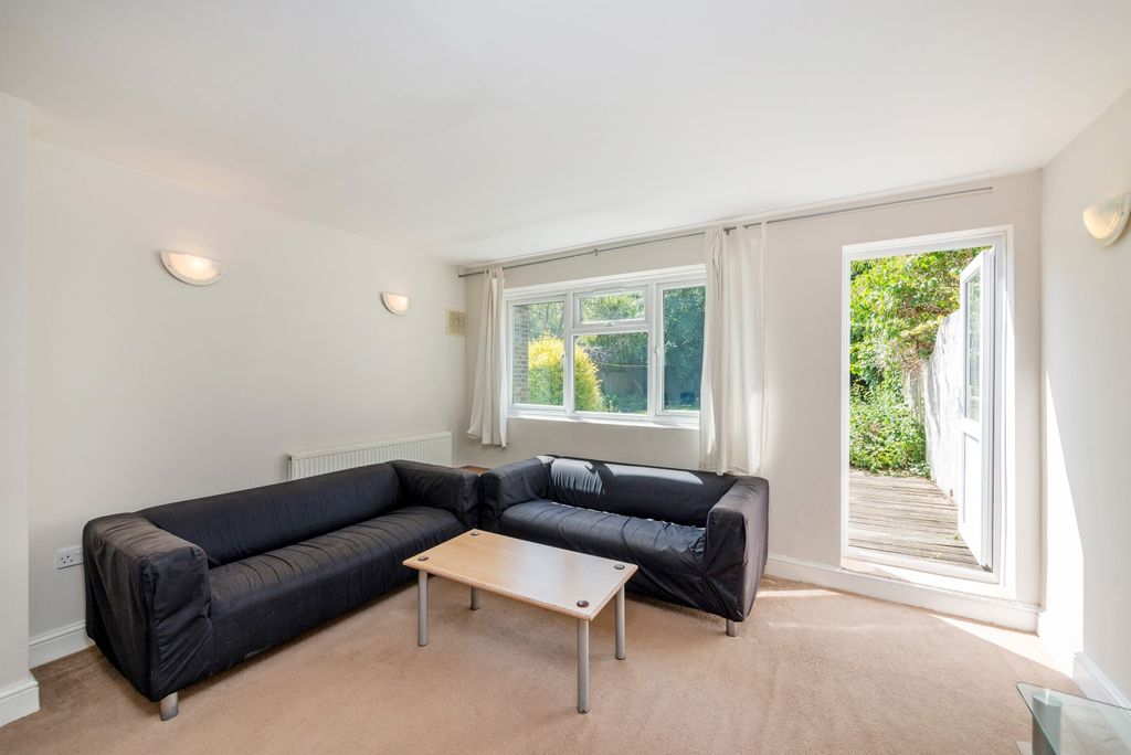 Property photo 1 of 8 Reception Room