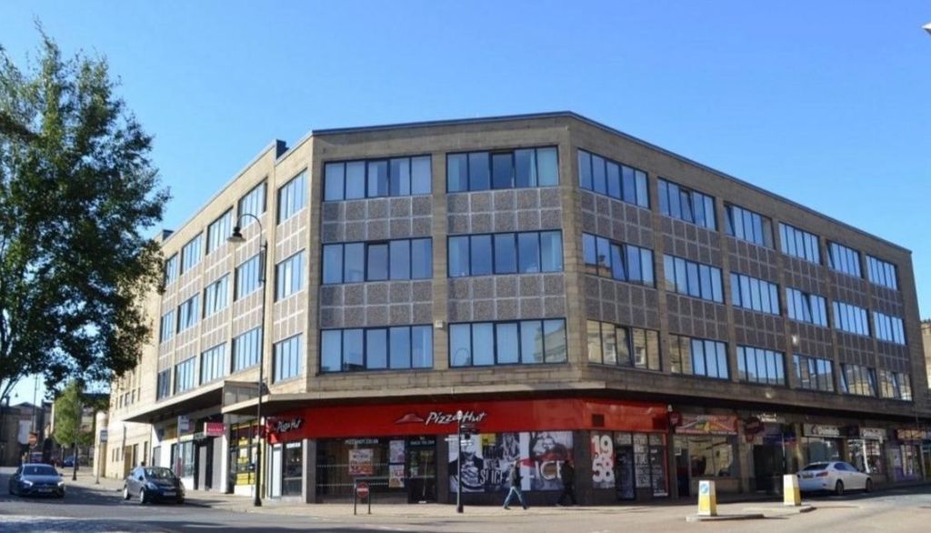 Property photo 1 of 6