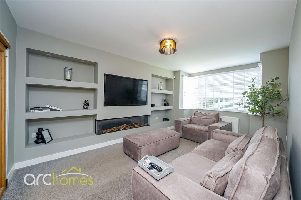 Property photo 2 of 36 Park-5.Jpg