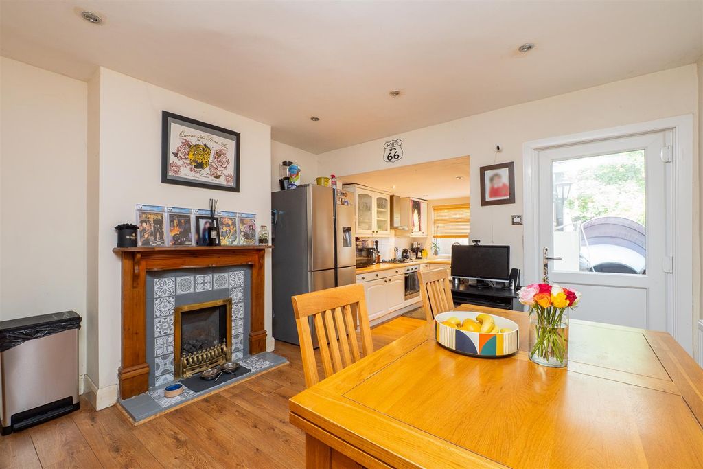 Property photo 3 of 11 Br-006.Jpg