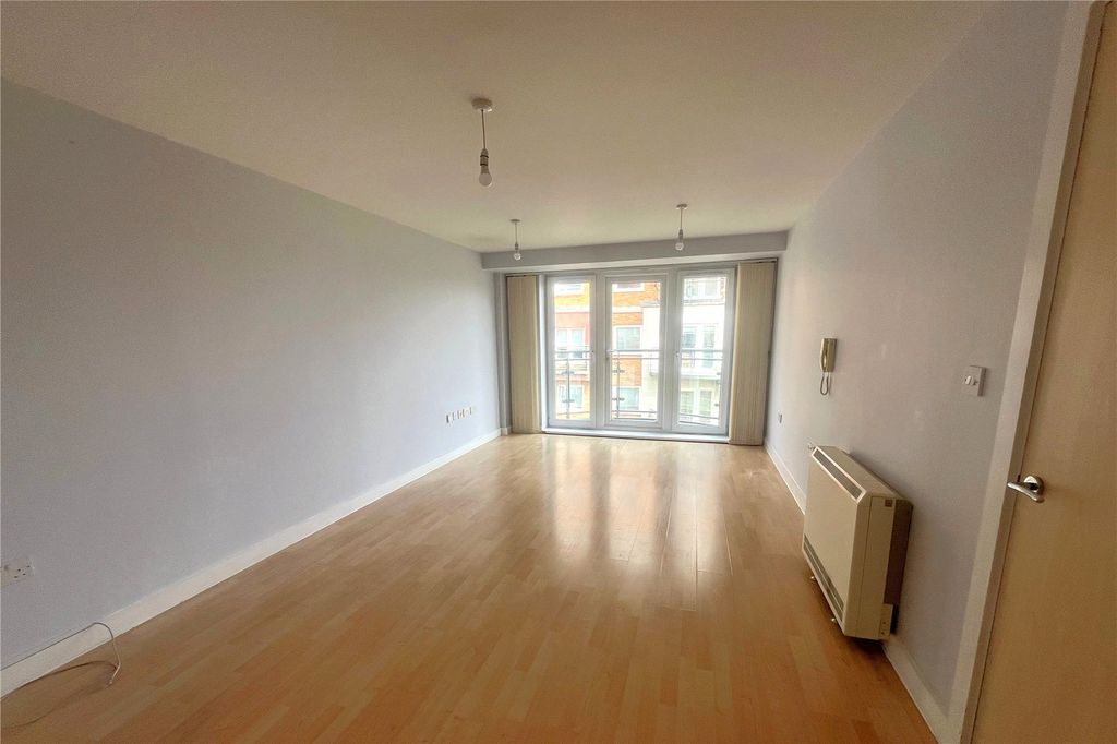 Property photo 2 of 10 Picture No. 03