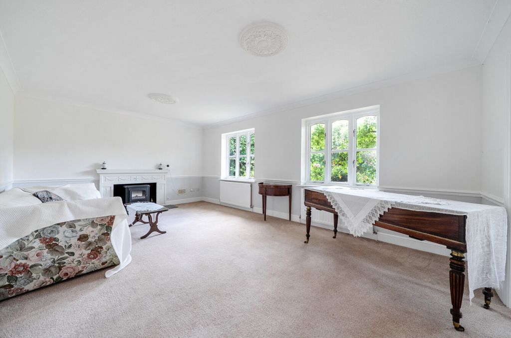 Property photo 2 of 16 1334711-24-68920E...