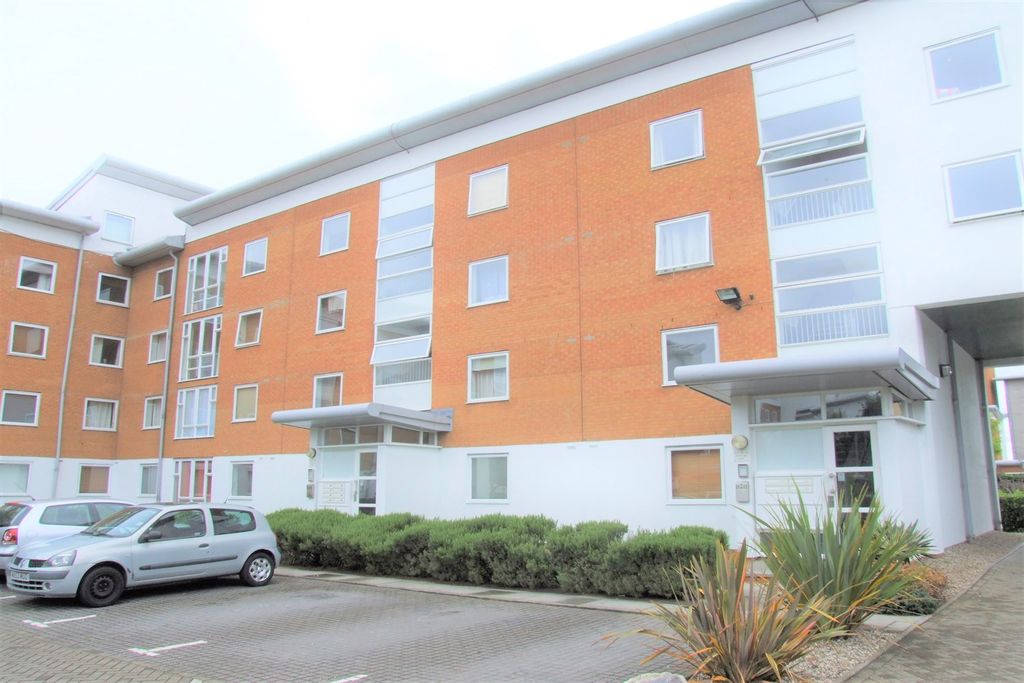 Property photo 1 of 11 (Main)