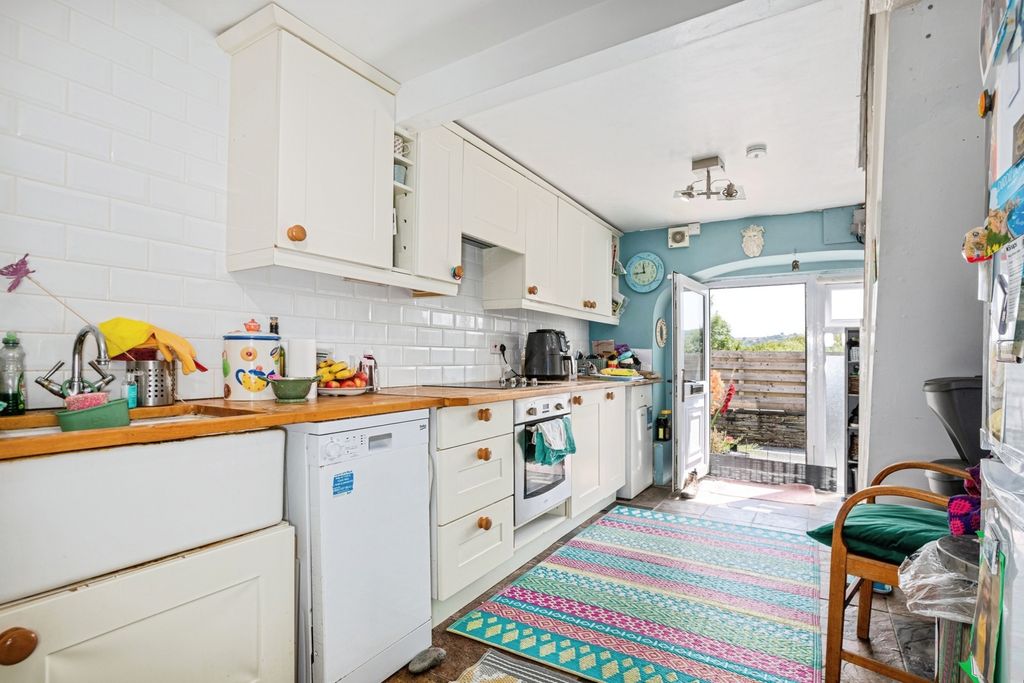 Property photo 3 of 19 Pbox-Img.Jpg