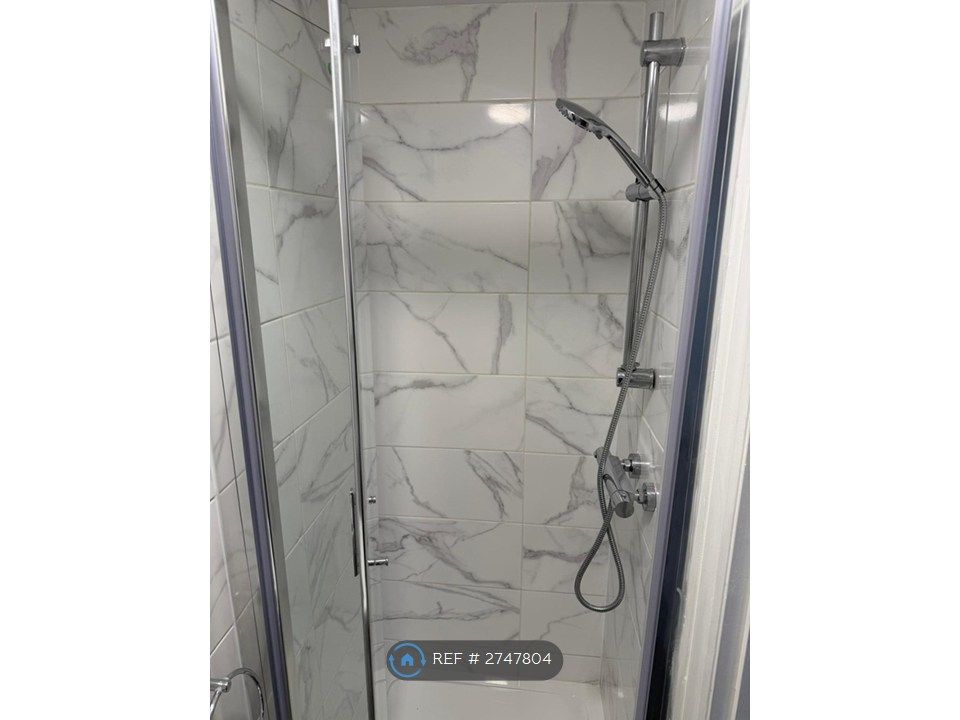 Property photo 1 of 33