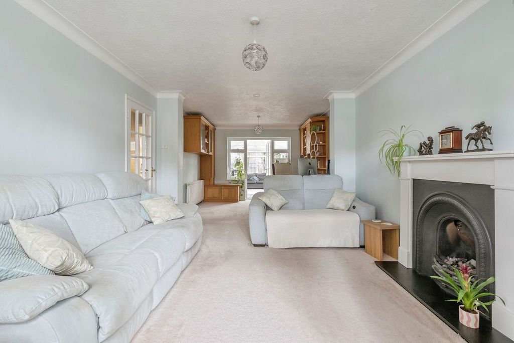 Property photo 3 of 30