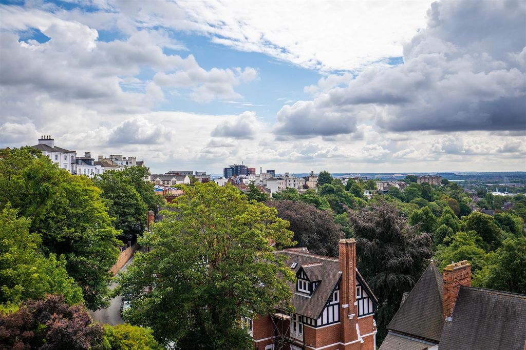 Additional image 18 of 2 bed flat for saleDerby Road, The Park NG7