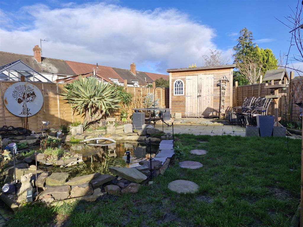 Property photo 3 of 19 Garden1.Jpg