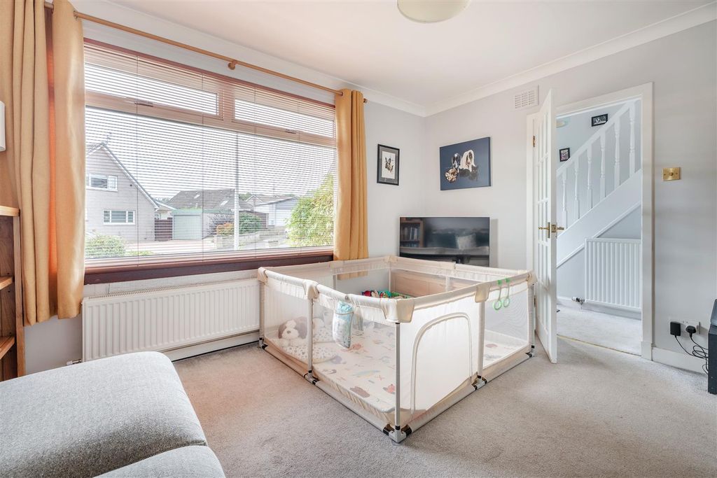 Property photo 3 of 23 26Stmichaels-21.Jpg