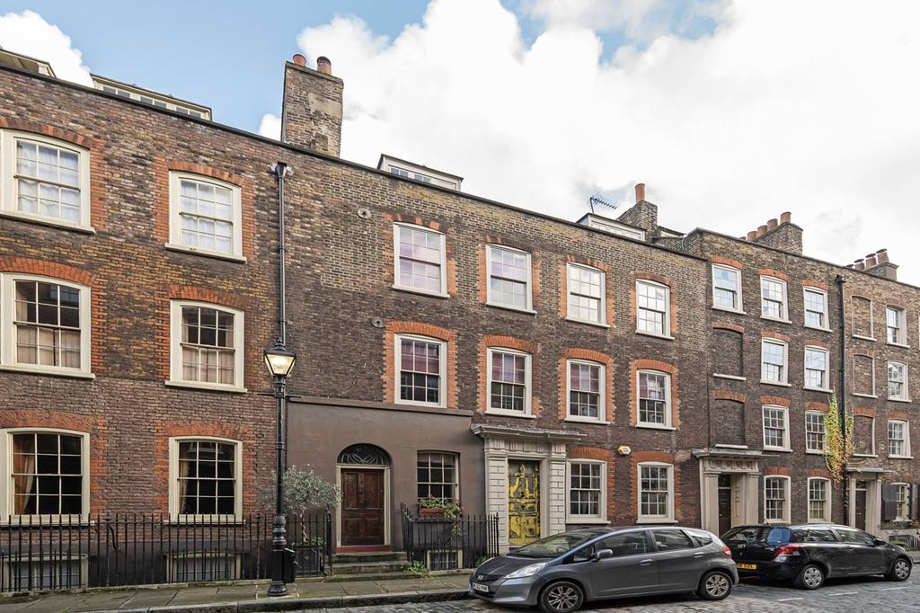 Property photo 1 of 35