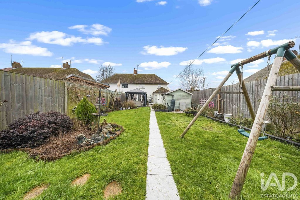 Property photo 2 of 23
