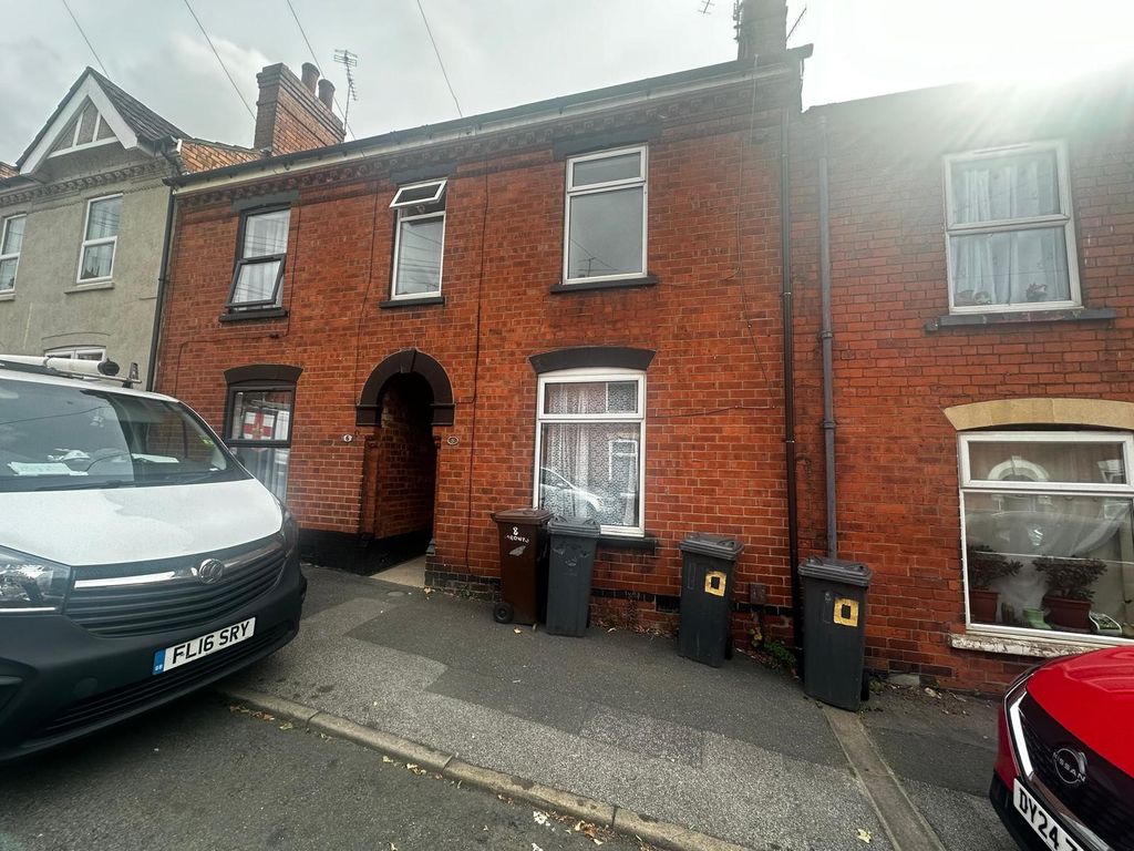 Property photo 1 of 6