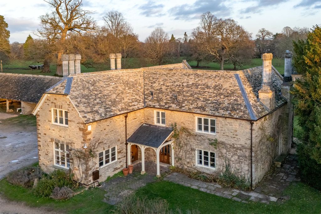 Property photo 2 of 31 Picture No. 31