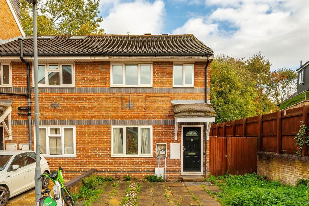 Property photo 1 of 7