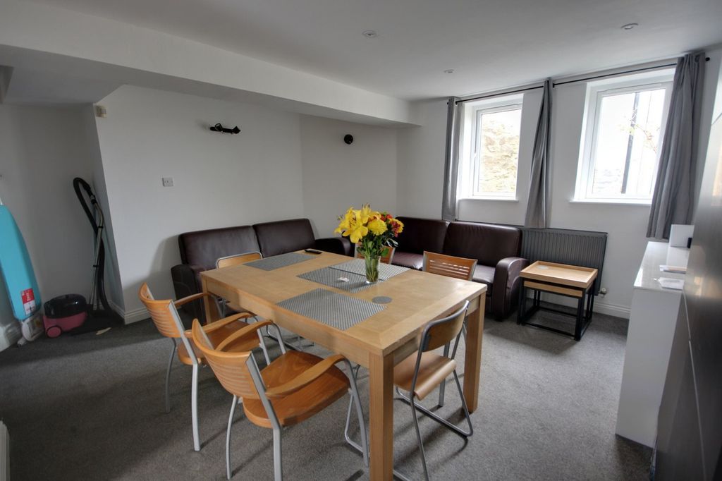 Property photo 2 of 15 A Spacious And Bright Modern Living Room, Perfect ...