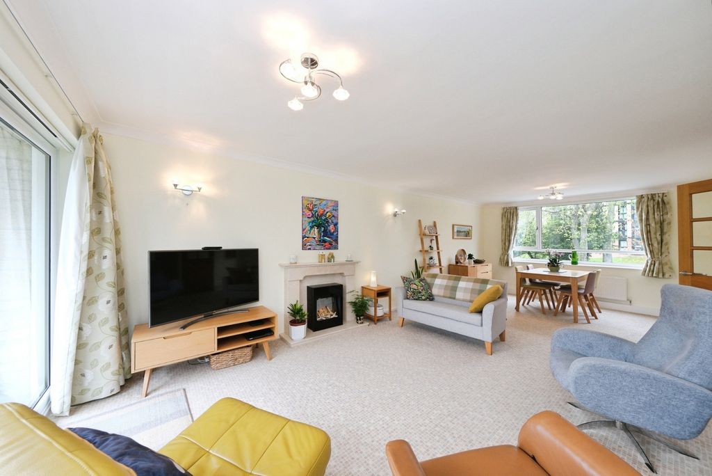 Property photo 2 of 29 Pbox-Img.Jpg