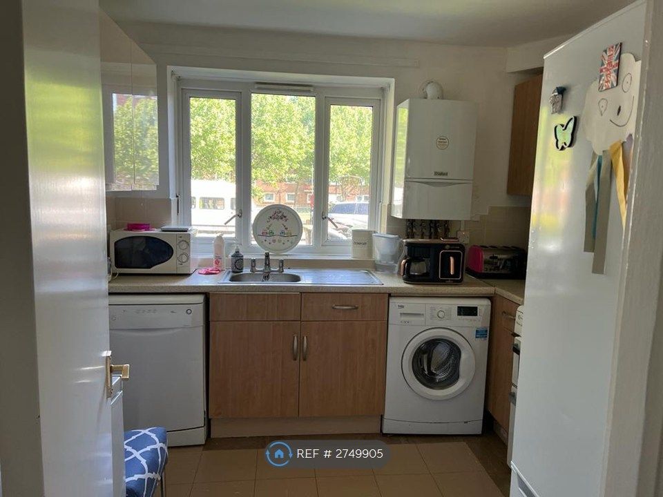 Property photo 3 of 8