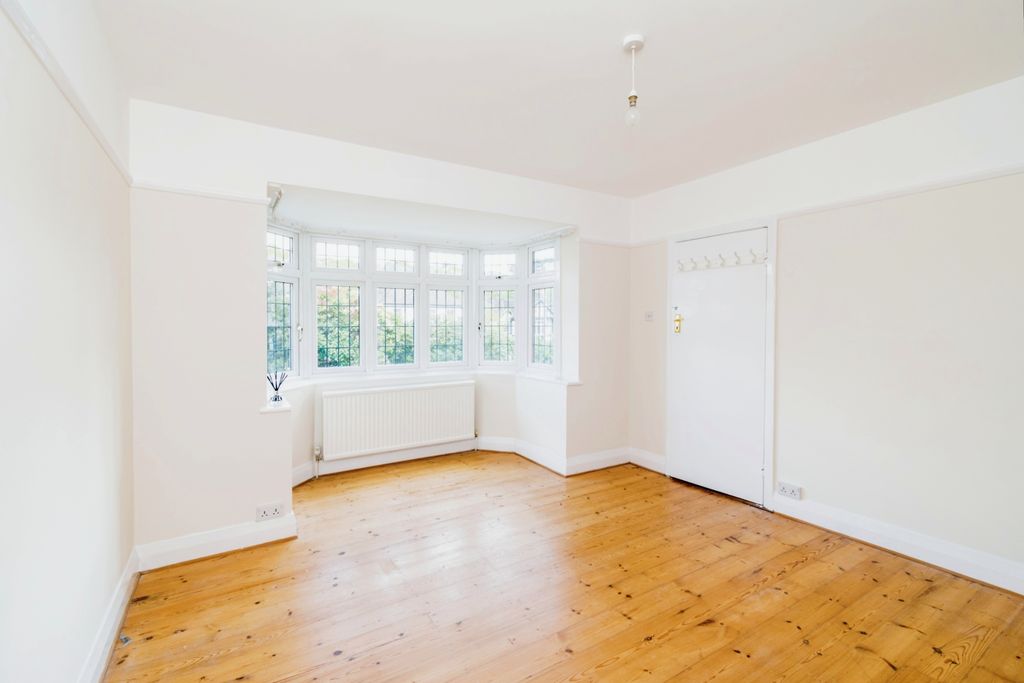 Property photo 3 of 13 Photography