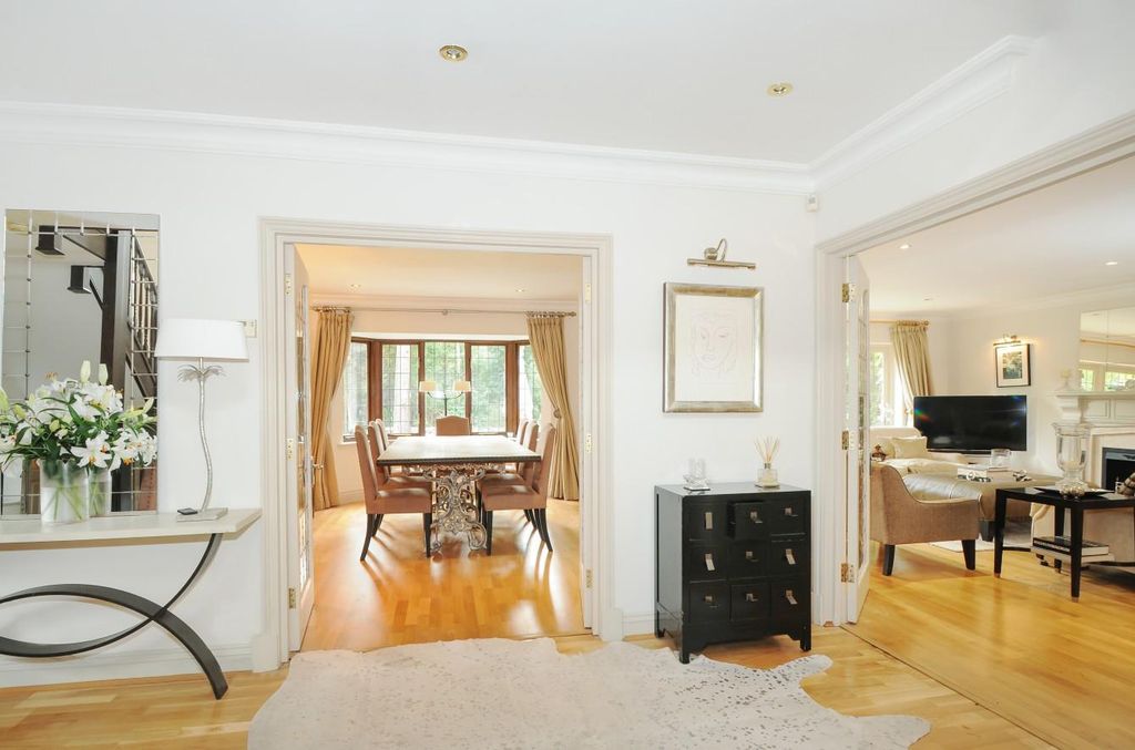 Property photo 1 of 8 Image