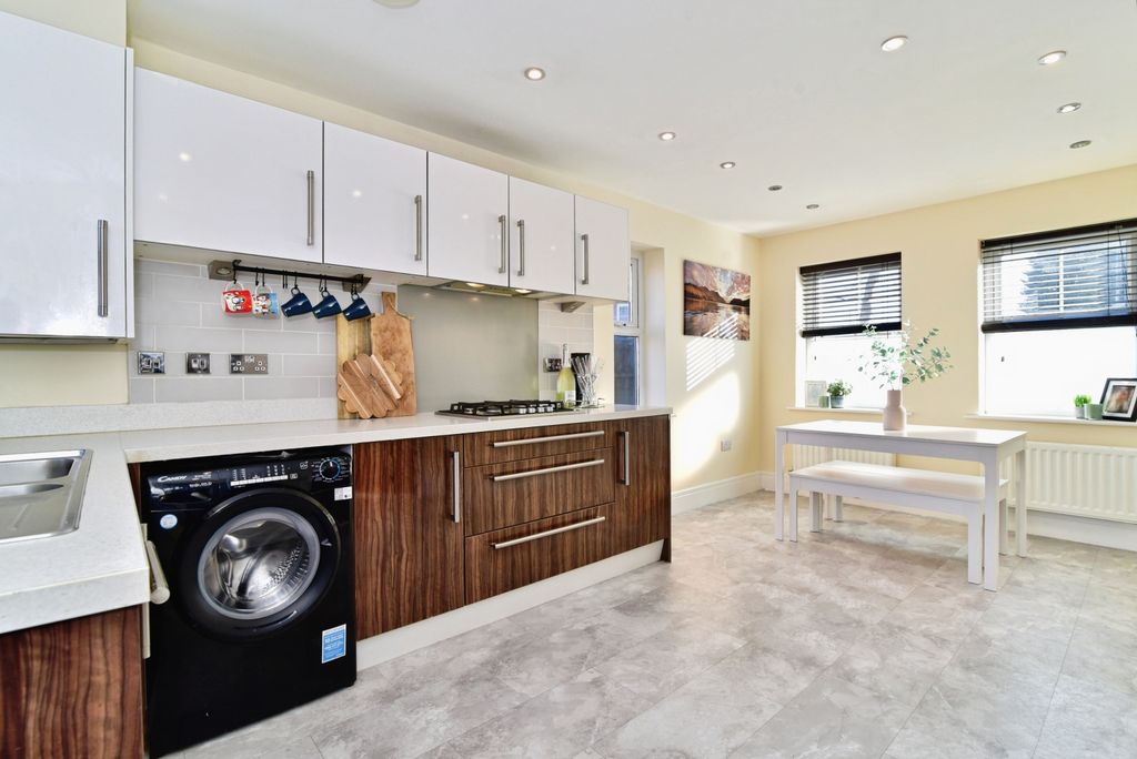 Property photo 2 of 25 Dsc_1086