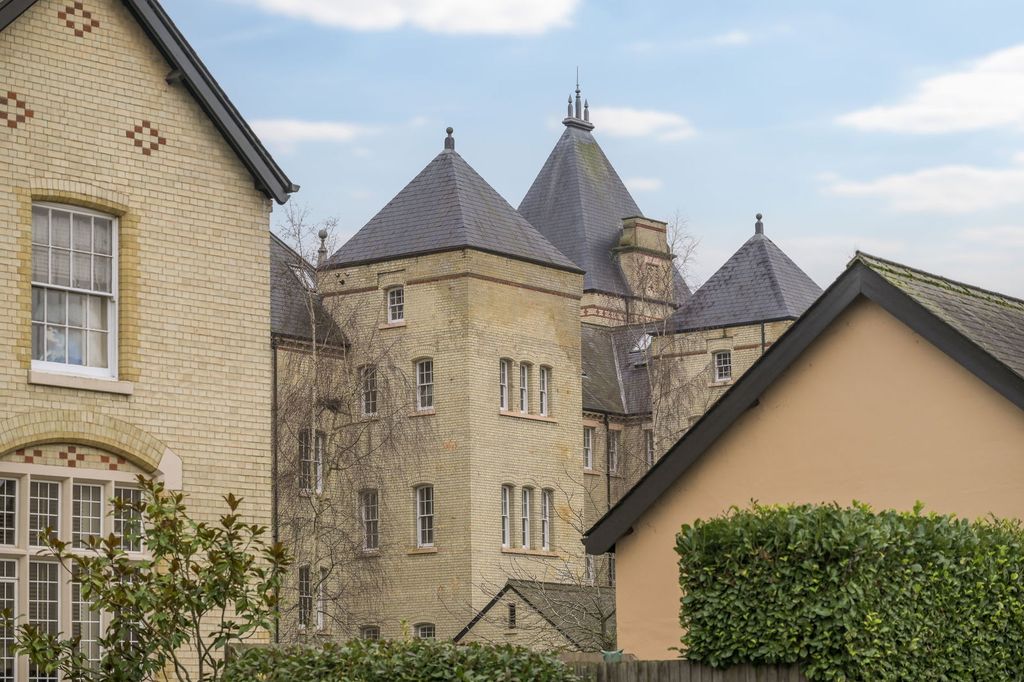 Additional image 27 of 2 bed flat for saleKingsley Avenue, Fairfield, Hitchin SG5