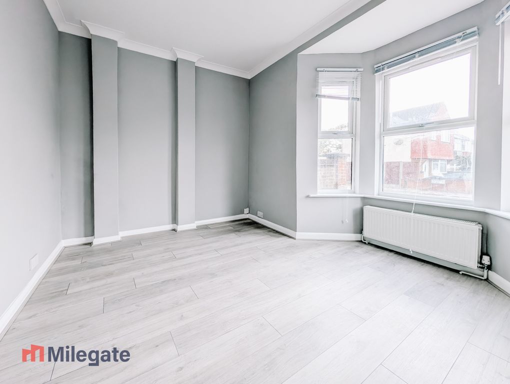 Property photo 2 of 10 Photo 2