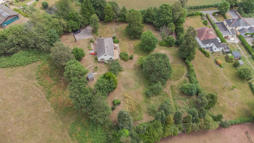 Property photo 2 of 30