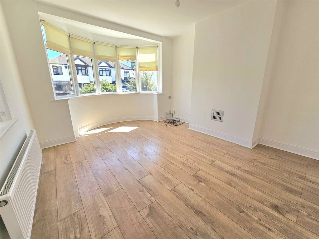 Property photo 2 of 7 Picture No. 03