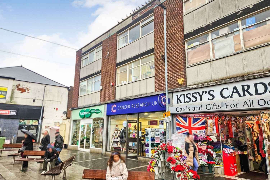 Property photo 2 of 5