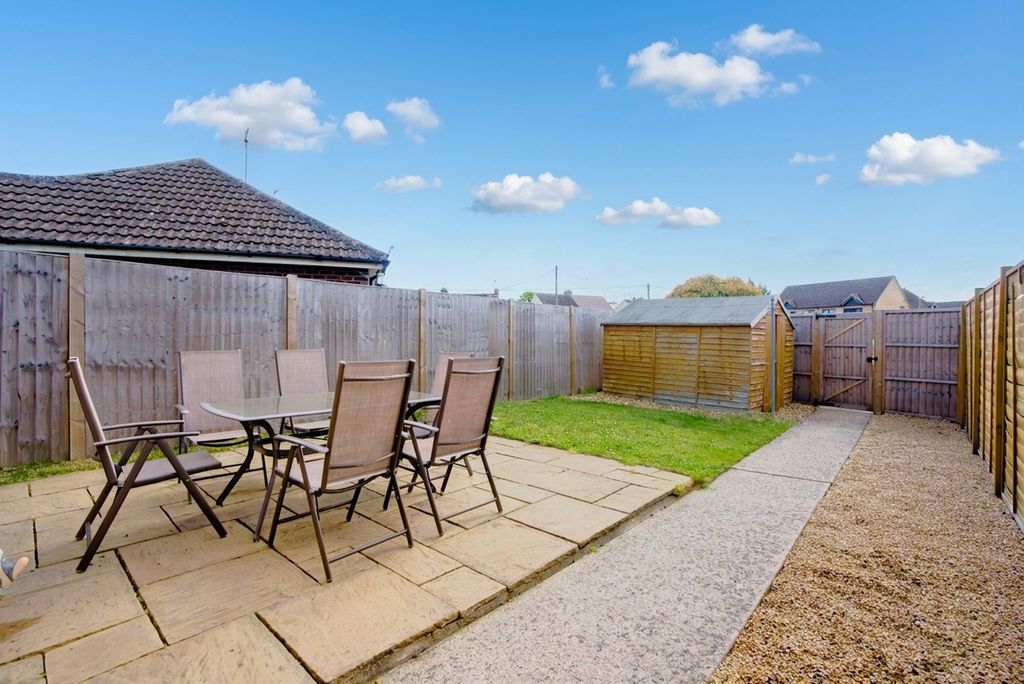 Property photo 2 of 11