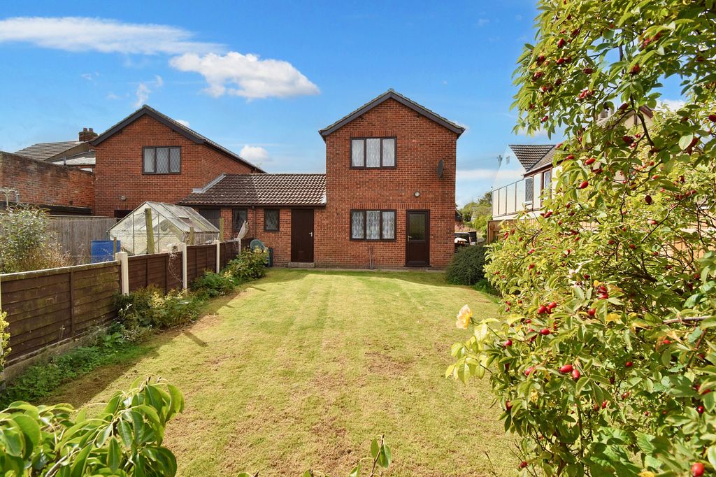 Property photo 2 of 18