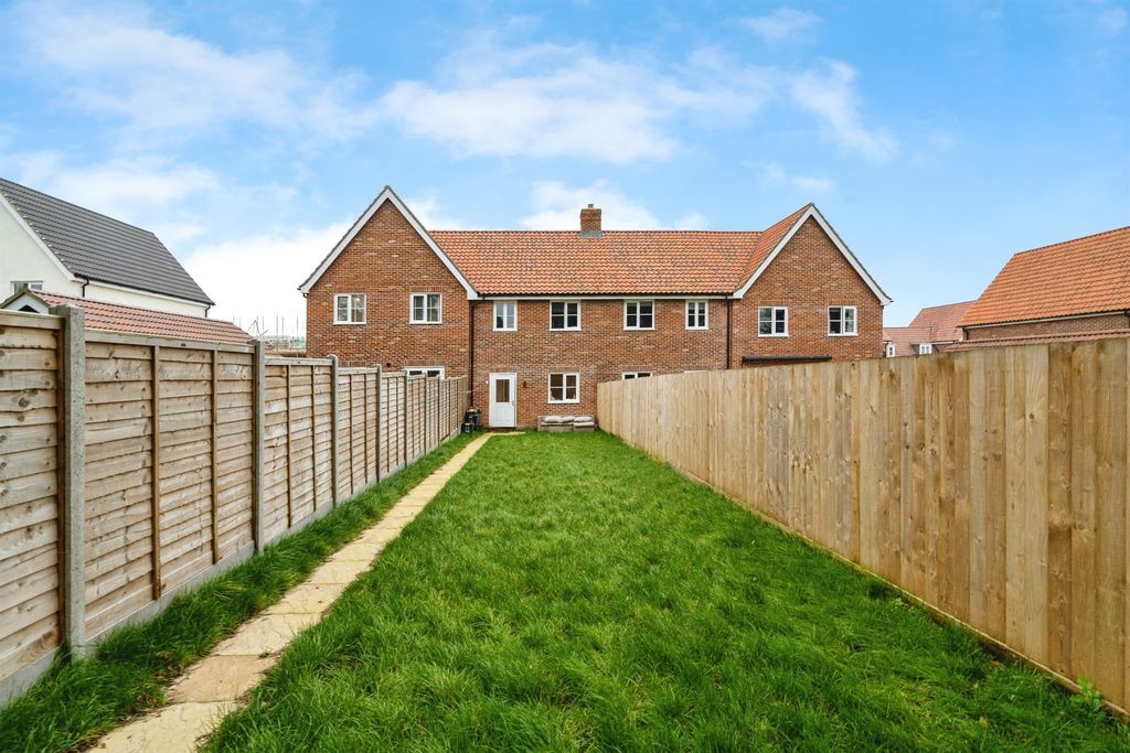 Property photo 2 of 15